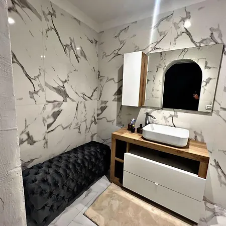 Nikolas Penthouse Bari